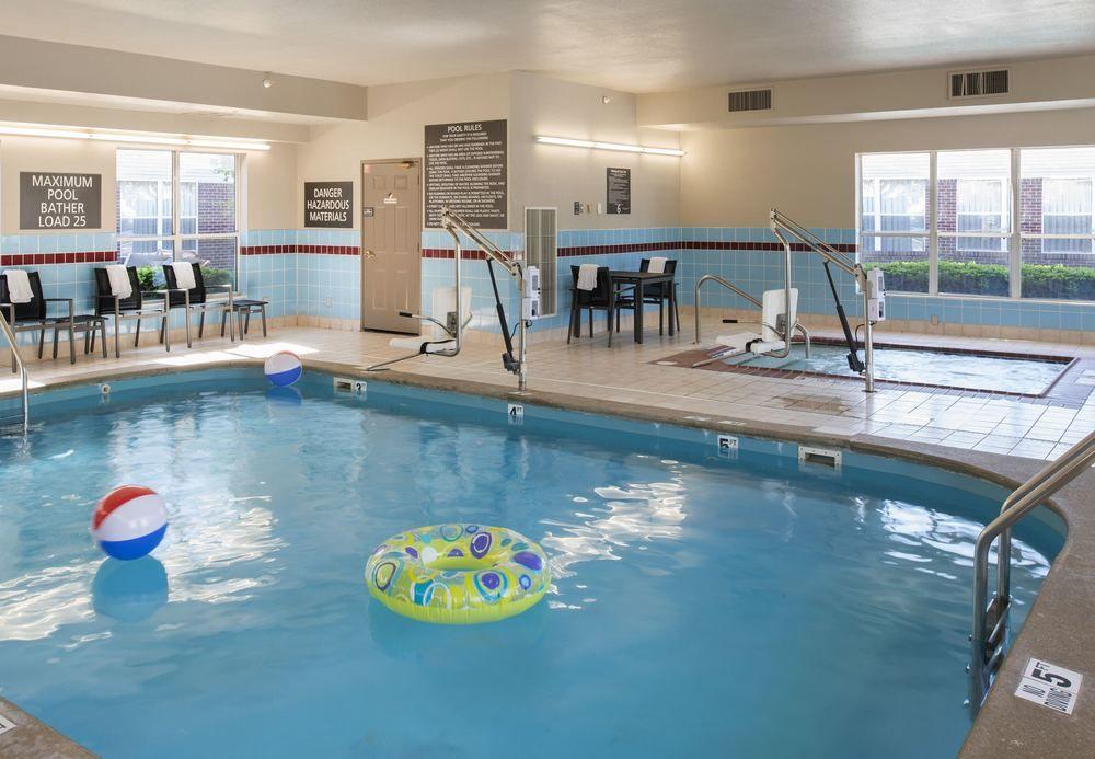 Residence Inn Indianapolis Airport Buitenkant foto
