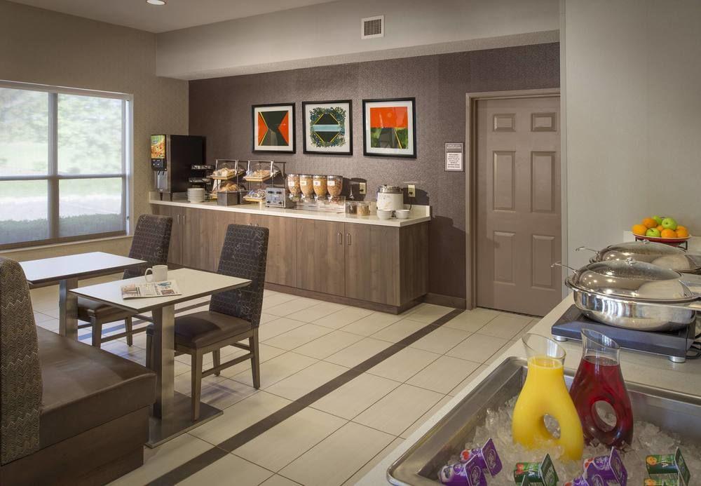 Residence Inn Indianapolis Airport Buitenkant foto
