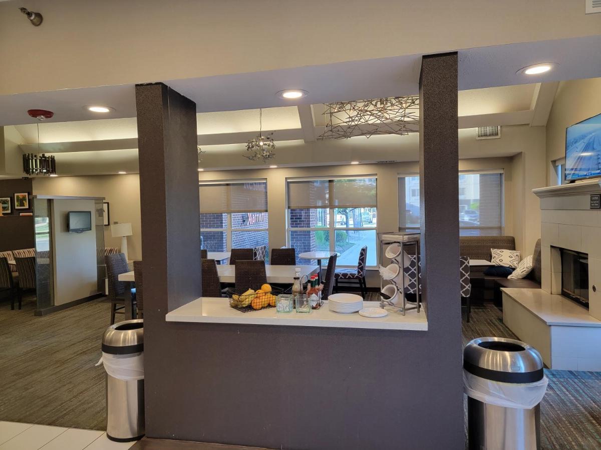 Residence Inn Indianapolis Airport Buitenkant foto