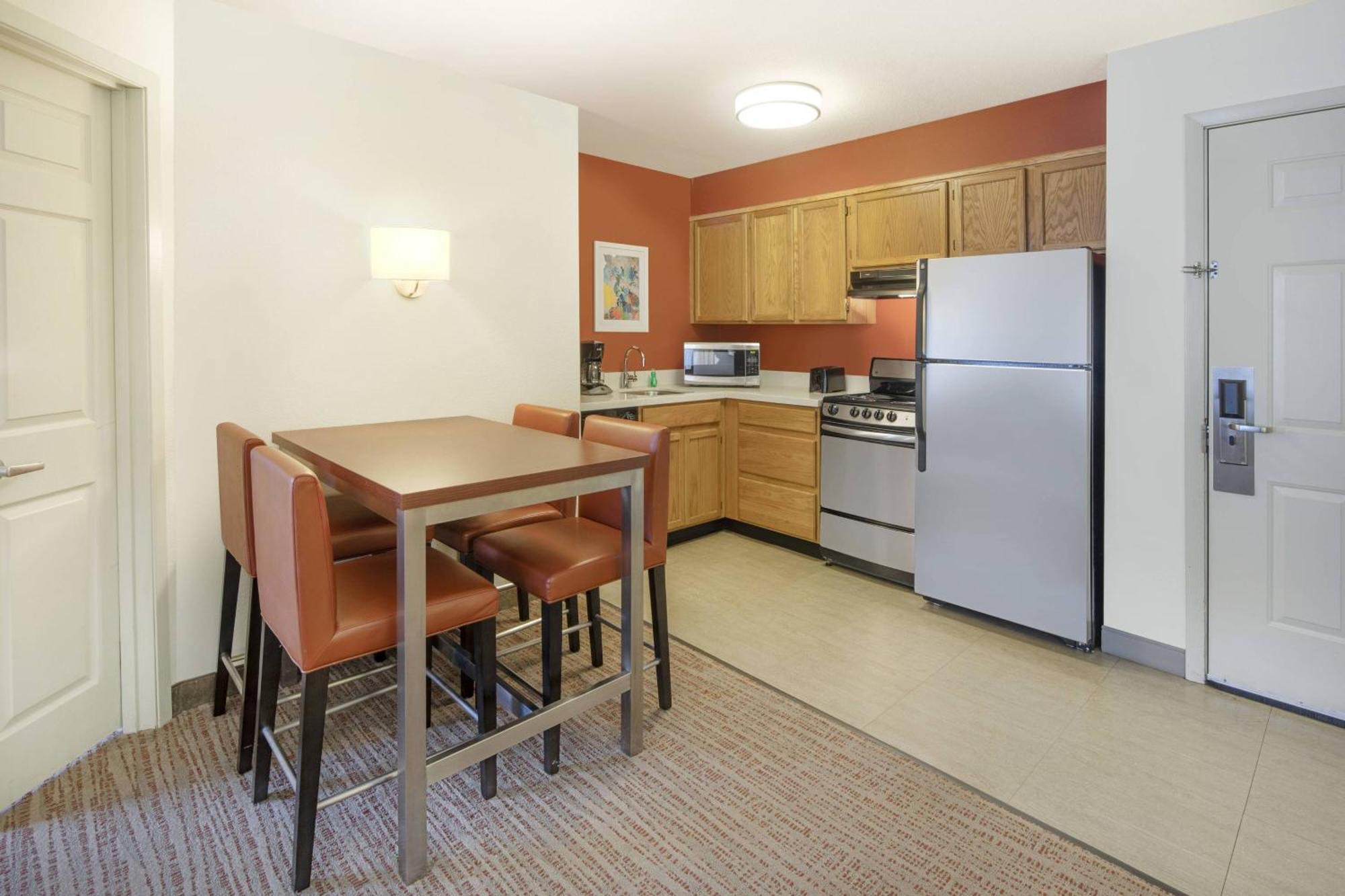 Residence Inn Indianapolis Airport Buitenkant foto