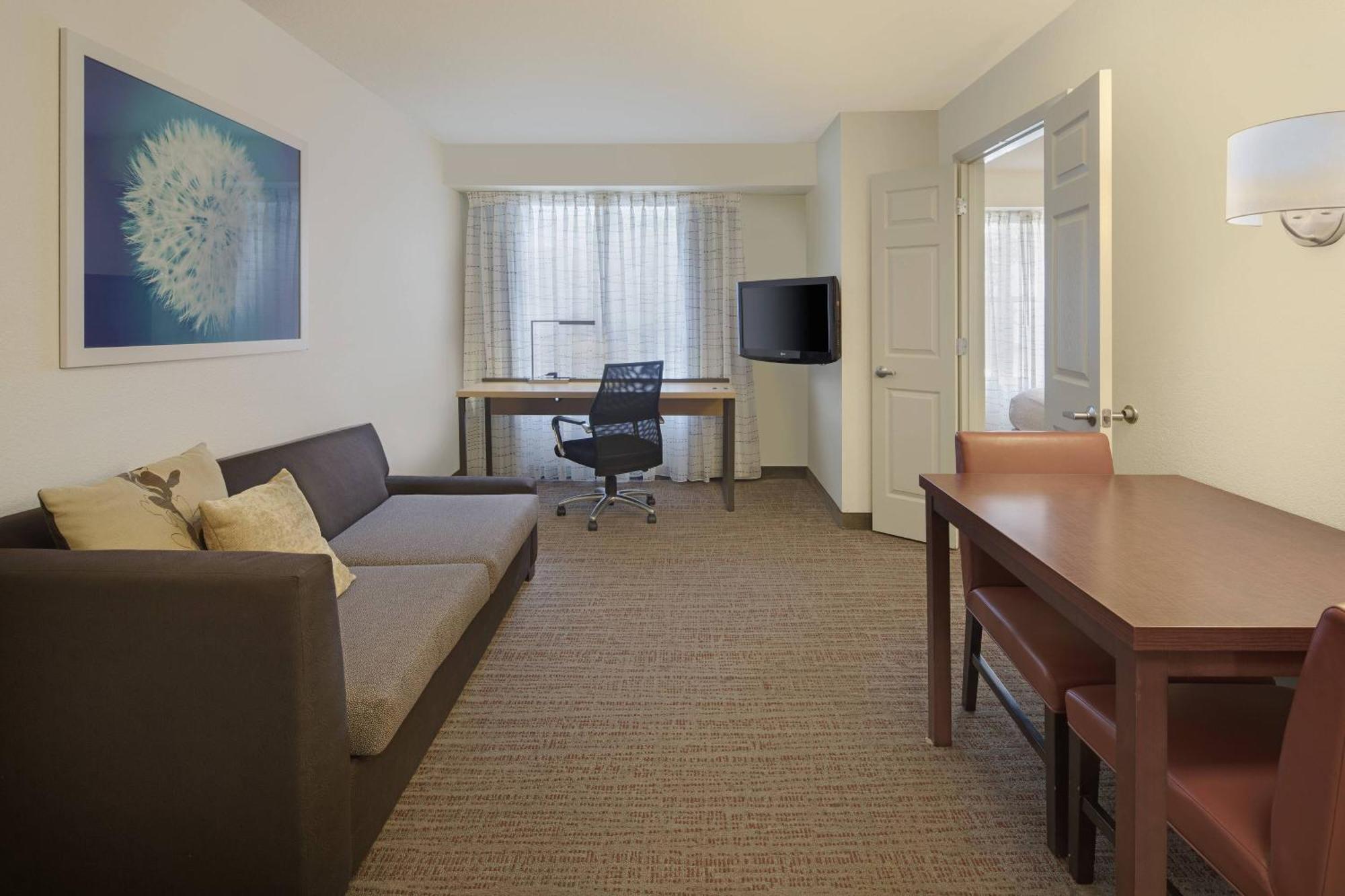 Residence Inn Indianapolis Airport Buitenkant foto