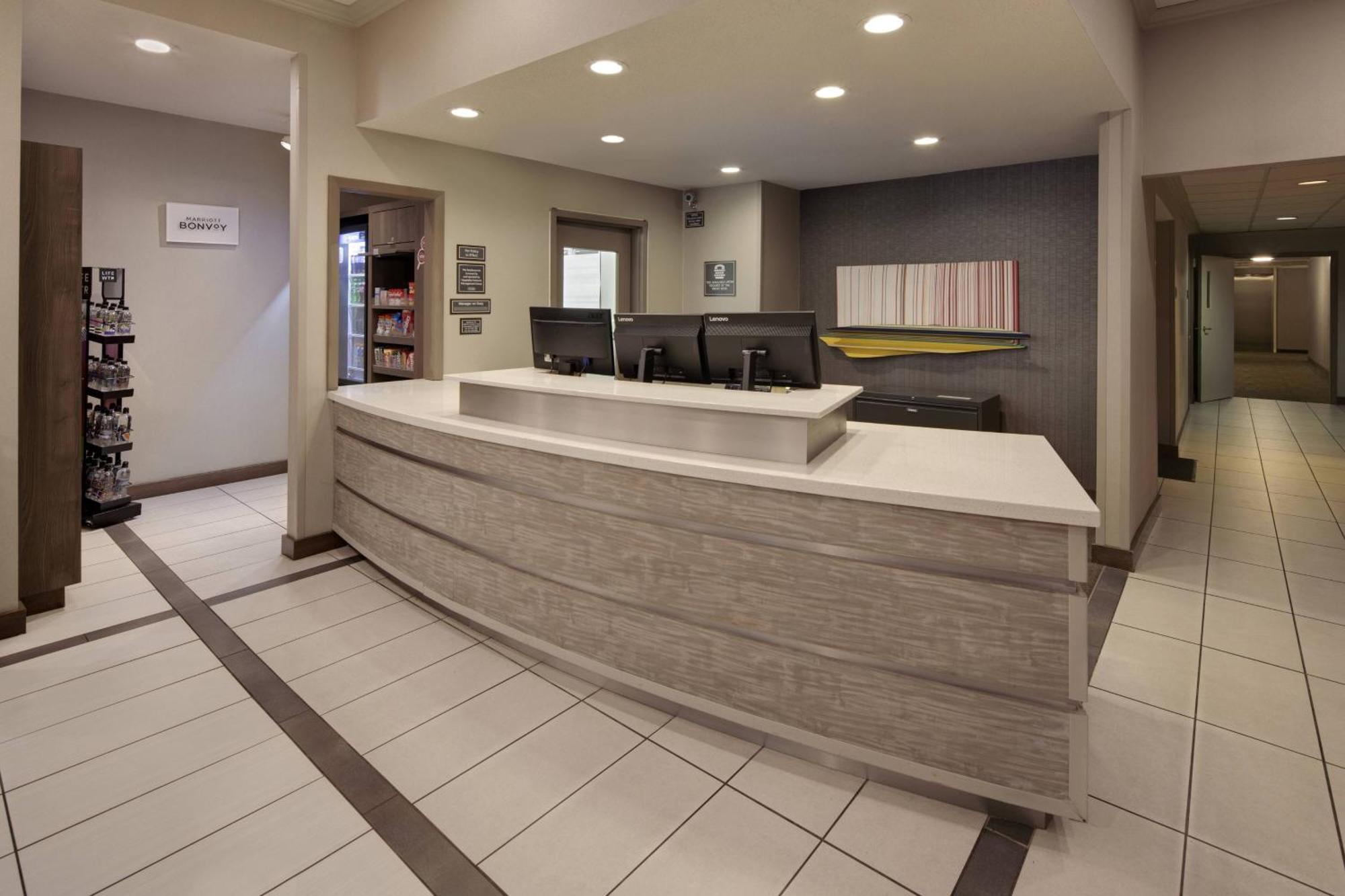Residence Inn Indianapolis Airport Buitenkant foto